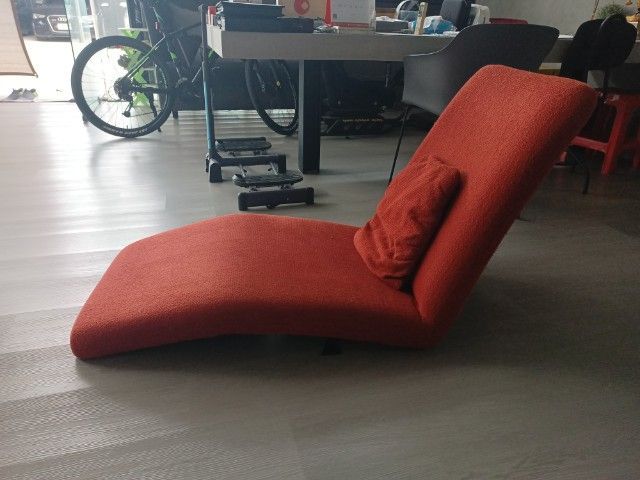ขายเก้าอี้ easy chair ของ modern form ใช้นั่งเล่น ดูหนัง ราคา 2500 บาท สนใจติดต่อ 0986545361 รูปที่ 2
