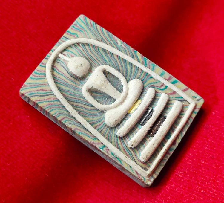 💟 พระสมเด็จสายรุ้ง ตะกรุดทองคำ หลวงพ่อแพ วัดพิกุลทอง รูปที่ 3