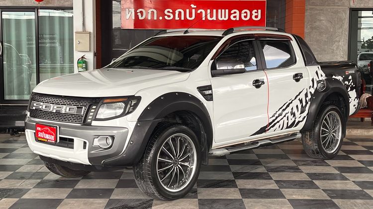 รถ Ford Ranger 2.2 Hi-Rider Wildtrak สี ดำ