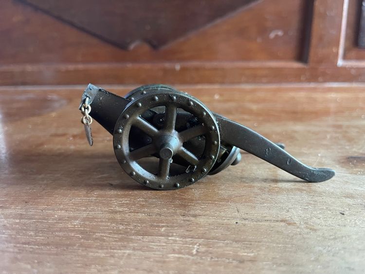 ขาตั้งขวดทองเหลืองสะสม รูปที่ 2