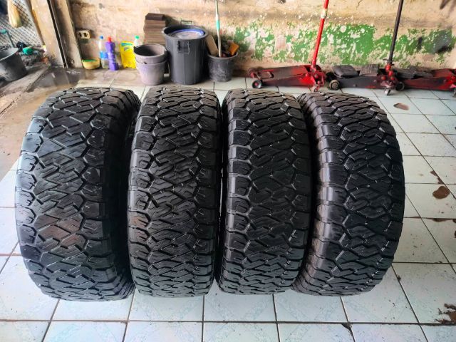 ยางแม็กซิสat811 285 70 17 