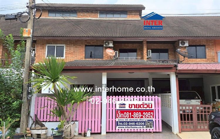 ไม่ใช่ ทาวน์เฮ้าส์ 2 ชั้น 43 ตร.ว. หมู่บ้านมาลีวัลย์ ซอยรังสิต-นครนายก27 ถนนรังสิต-นครนายก ธัญบุรี ปทุมธานี