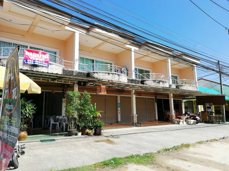 ทาวน์เฮ้าส์ 2 ชั้น 30 ตรว. 2ห้องนอน 2ห้องน้ำ ลำแก่น ท้ายเหมือง พังงา ติดถนนทางเข้าฐานทัพเรือทับละมุ ท่าเรือไปเกาะสิมิลัน