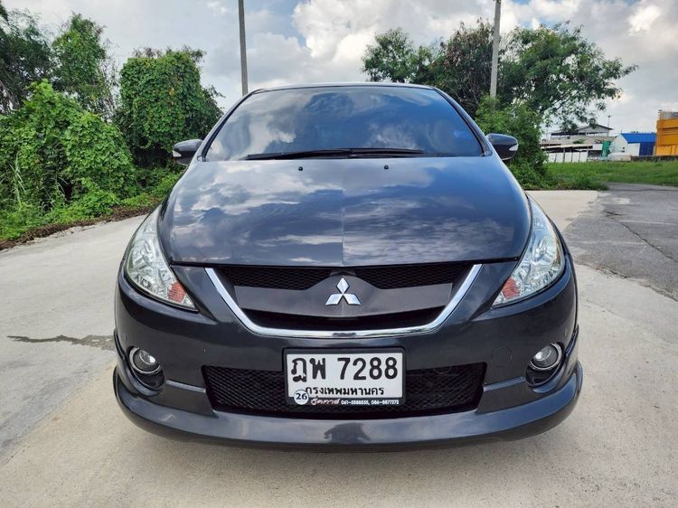 รถ Mitsubishi Space Wagon 2.4 GT สี เทา