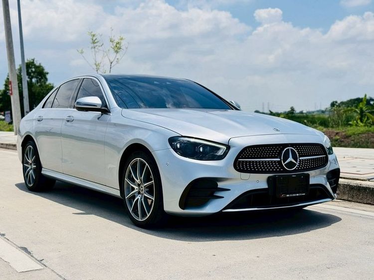 Mercedes-Benz E-Class 2022 E300e Sedan ปลั๊กอินไฮบริด (PHEV) ไม่ติดแก๊ส เกียร์อัตโนมัติ เงิน รูปที่ 3