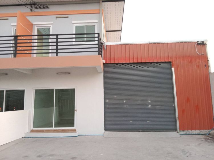 โกดังให้เช่า เหมาะสำหรับทำออฟฟิศหรือทำงานผลิต มีน้ำและไฟฟ้า พร้อมใช้งาน ใกล้ตลาดไท อ. คลองหลวง จ.ปทุมธานี รูปที่ 4