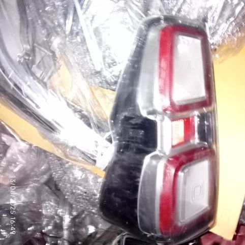 ไฟท้าย แท้ led. dmax20