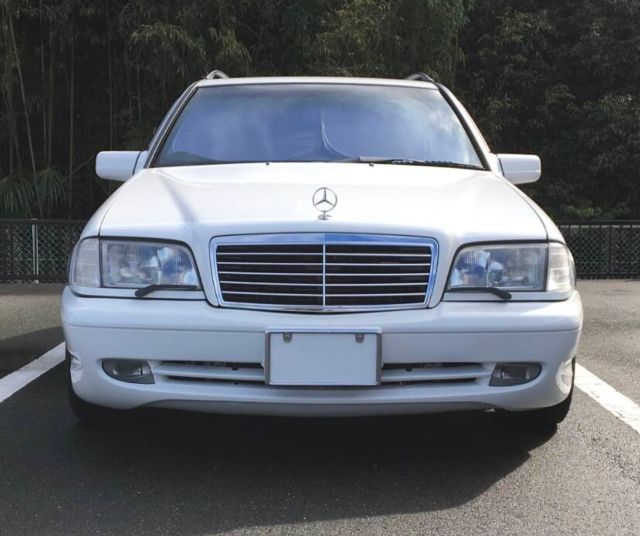 ชุดปัดน้ำฝนไฟหน้า Benz C class w202 ปี 1994-1999 เก่าจากนอก นำไปใส่เท่ห์ไปได้ครับ และ คิ้วใต้ไฟหน้า C class w202 ปี 94-97 ของแท้ ครบคู่  รูปที่ 4