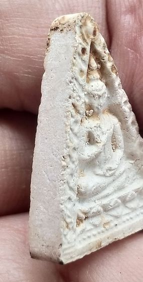 พระผงวัดปากน้ำ รุ่นสี่ พระธรรมขันธ์ พิมพ์สามเหลี่ยม รูปที่ 11