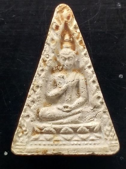 พระผงวัดปากน้ำ รุ่นสี่ พระธรรมขันธ์ พิมพ์สามเหลี่ยม รูปที่ 8