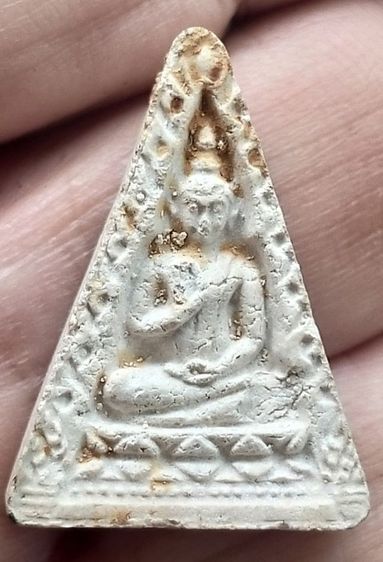 พระผงวัดปากน้ำ รุ่นสี่ พระธรรมขันธ์ พิมพ์สามเหลี่ยม รูปที่ 4