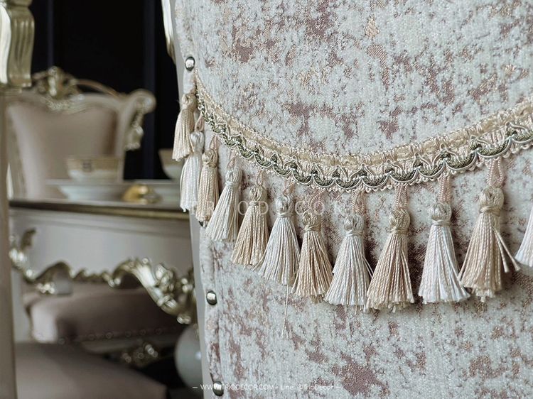 ANASTASIA ROYAL CLASSIC DINING SET ชุดโต๊ะอาหารสไตล์หลุยส์ เกรดพรีเมี่ยม 8ที่นั่ง รุ่น อะนาสตาเซีย รูปที่ 4