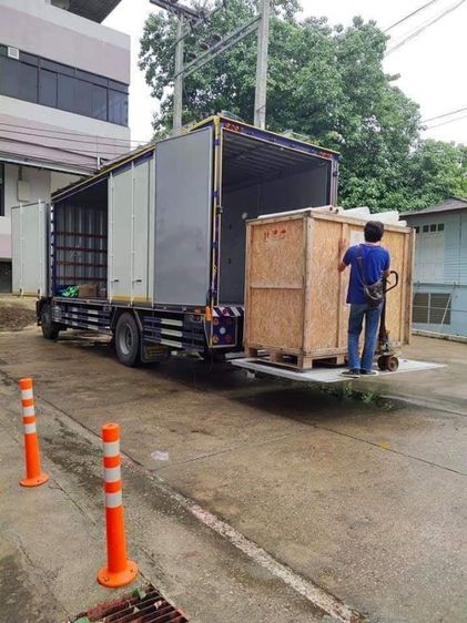 4ล้อใหญ่ตู้จำโย้รับจ้างขนของขนย้ายสินค้า 6ล้อรถบรรทุกมีลิฟท์ท้ายบริการขนย้ายพร้อมส่ง 10ล้อลิฟท้ายช่วงล่างถุงลมมีลิฟท้ายบริการขนย้ายมีแรงงาน รูปที่ 2