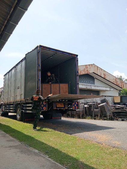 รถบรรทุกมีลิฟท์ท้ายบริการขนของย้ายบ้านขนส่งสินค้า รถบรรทุกมีถุงลมบริการขนสินค้าอุตสาหกรรมทุกชนิด มีรถพร้อมแรงงานรับจ้างขนสินค้าจ้างรถมีลิฟท์ รูปที่ 7