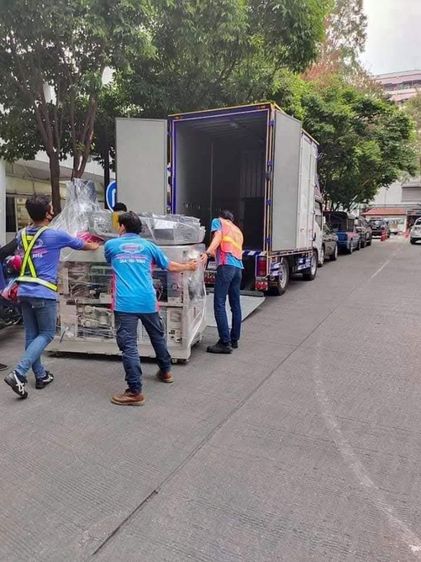 รถบรรทุกมีลิฟท์ท้ายบริการขนของย้ายบ้านขนส่งสินค้า รถบรรทุกมีถุงลมบริการขนสินค้าอุตสาหกรรมทุกชนิด มีรถพร้อมแรงงานรับจ้างขนสินค้าจ้างรถมีลิฟท์ รูปที่ 12