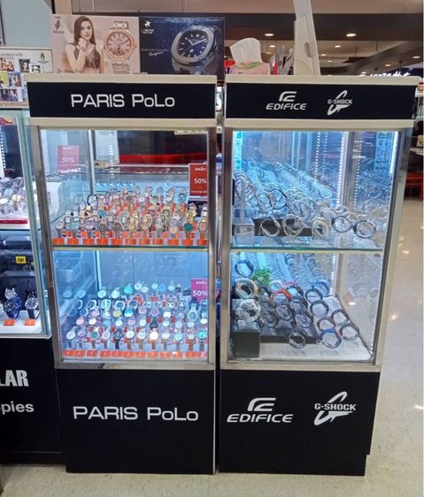 กระจก ตู้โชว์สินค้า