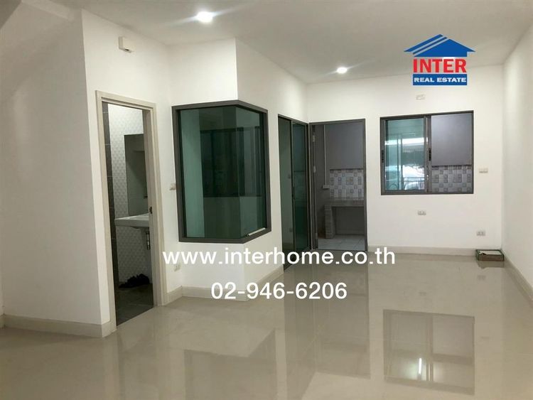 มีบางส่วน ทาวน์เฮ้าส์ 2 ชั้น 19 ตร.ว. หมู่บ้านเดอะ เมทโทร พระราม 9-กรุงเทพกรีฑา ซอยราษฎร์พัฒนา15 แยก1 ถนนรามคำแหง ถนนราษฎร์พัฒนา เขตสะพานสูง กรุงเทพ รูปที่ 3