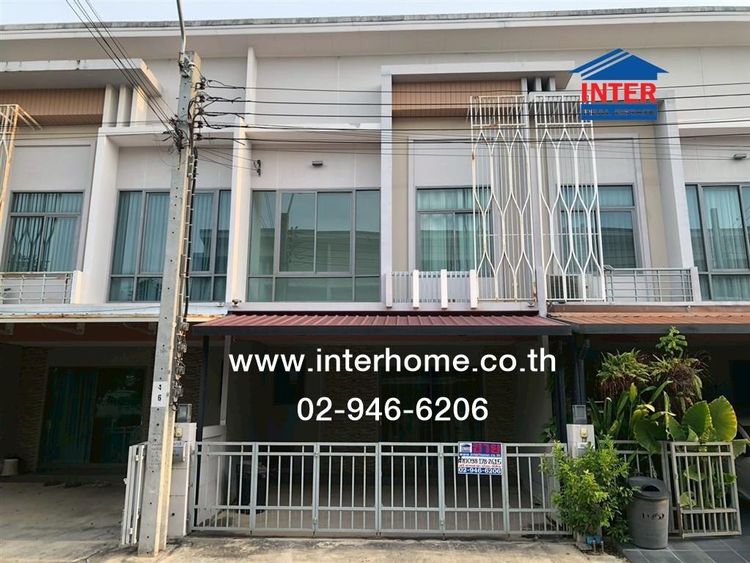 มีบางส่วน ทาวน์เฮ้าส์ 2 ชั้น 19 ตร.ว. หมู่บ้านเดอะ เมทโทร พระราม 9-กรุงเทพกรีฑา ซอยราษฎร์พัฒนา15 แยก1 ถนนรามคำแหง ถนนราษฎร์พัฒนา เขตสะพานสูง กรุงเทพ