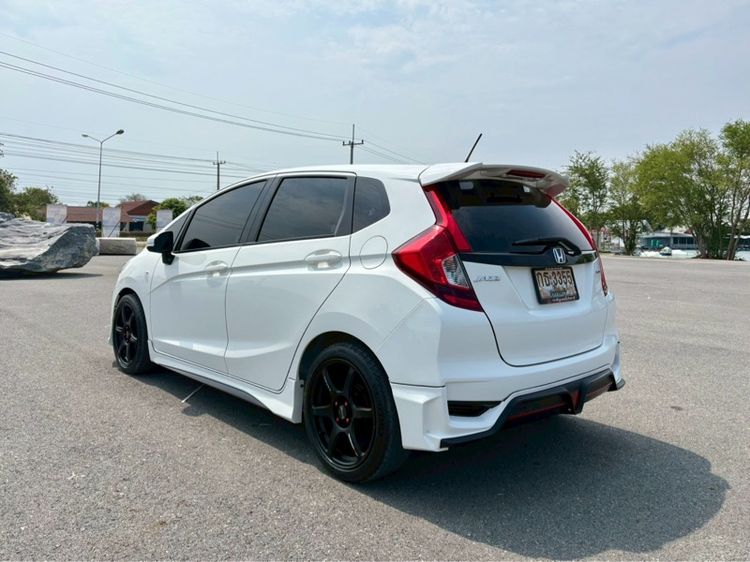 Honda Jazz 2019 1.5 S Sedan เบนซิน เกียร์อัตโนมัติ ขาว รูปที่ 3