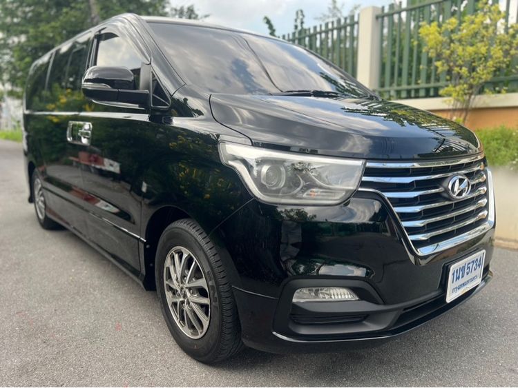 Hyundai H-1  2019 2.5 Elite Plus Utility-car ดีเซล ไม่ติดแก๊ส เกียร์อัตโนมัติ ดำ รูปที่ 2