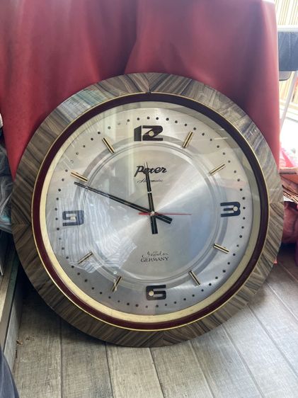 นาฬิกา ทรานซิสเตอร์เก่า