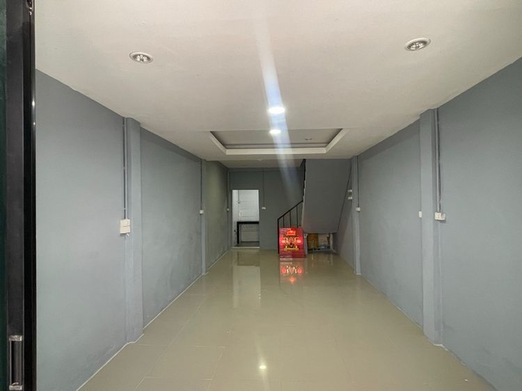 ตึก3ชั้น ตกแต่งแล้วพร้อมอยู่ ทำเลดี เดินทางสะดวก  รูปที่ 4