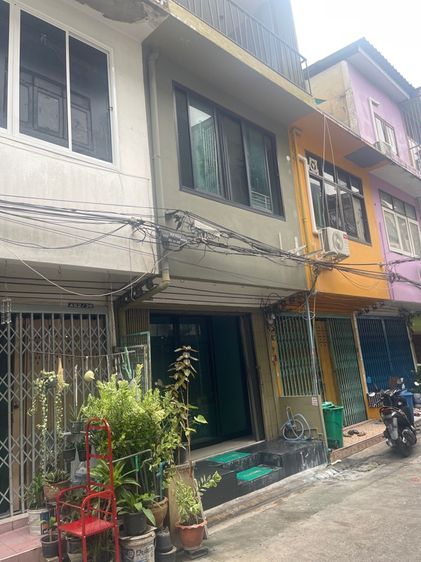 ตึก3ชั้น ตกแต่งแล้วพร้อมอยู่ ทำเลดี เดินทางสะดวก  รูปที่ 3