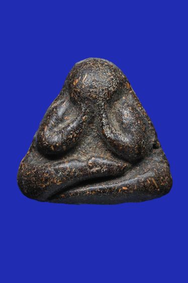 พระปิดตาเนื้อผงโซนกะลา