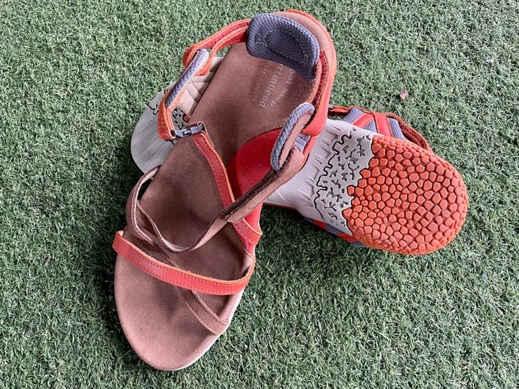 รองเท้า Dortmuend แท้มือสองสภาพใหม่ รูปที่ 3