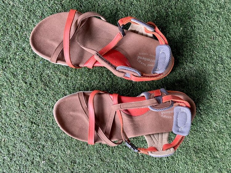 รองเท้า Dortmuend แท้มือสองสภาพใหม่ รูปที่ 2