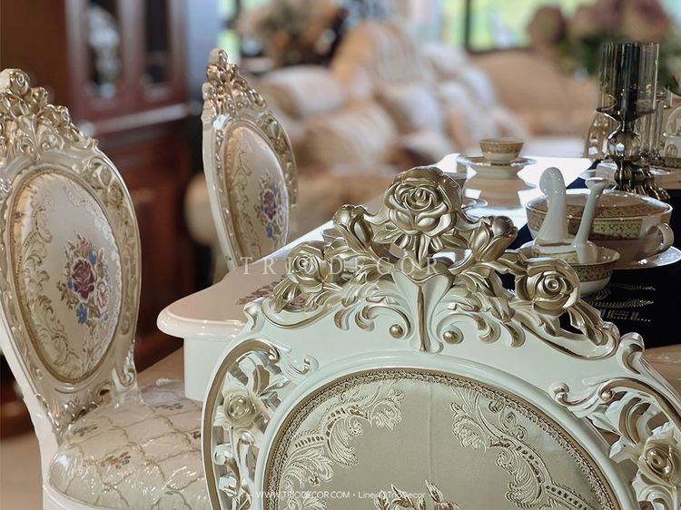 MARIANGEL-I DINING SET ชุดโต๊ะอาหารสไตล์หลุยส์ 8ที่นั่ง PEARLESCENT WHITE SERIES รุ่น  มาเรียนเกล-1 รูปที่ 8