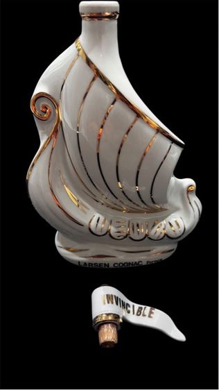 ขวดเหล้าทรงเรือจาก Larsen ผลิตจาก Porcelaine de Limoges รูปที่ 6