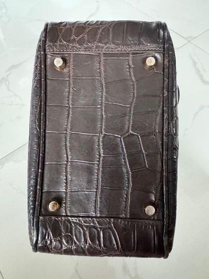 กระเป๋า​หนังจระเข้ รูปที่ 6