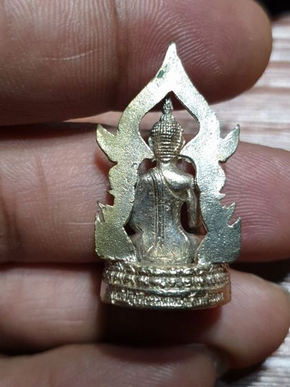 พระพุทธรัตนเอกโกเมนทร์ ศูนย์ปฏิบัติธรรมหนองน้ำเพชรมงคล หมายเลข 555 สำหรับคนชอบเลขสวย ทางนี้เลย เครื่องรางสิ่งมงคล รูปที่ 4