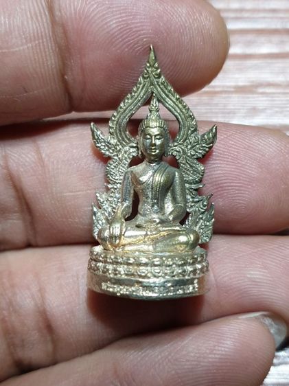 พระพุทธรัตนเอกโกเมนทร์ ศูนย์ปฏิบัติธรรมหนองน้ำเพชรมงคล หมายเลข 555 สำหรับคนชอบเลขสวย ทางนี้เลย เครื่องรางสิ่งมงคล รูปที่ 5