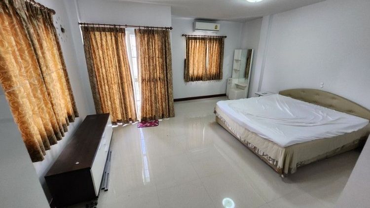 ไม่ใช่ ขายทาวน์โฮม สุริยาเพลส บางนา (Suriya Place Bangna) 
บางนา กม 5 บางแก้ว บางพลี สมุทรปราการ 10540 รูปที่ 3