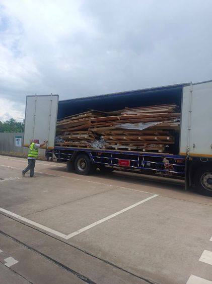 รถบรรทุกมีลิฟทท้ายรับจ้างขนของย้ายบ้านขนส่งสินค้า รถลิฟท์รับจ้าง รถบรรทุกลิฟท์เกตช่วงล่างถุงลม รถบรรทุกพร้อมแรงงานรับจ้างช่วยขนช่วยยกสิ้นค้า รูปที่ 13