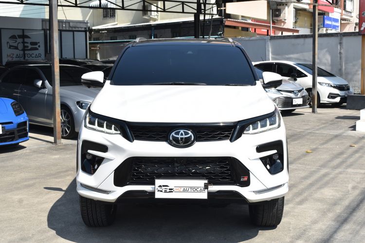 Toyota Fortuner 2021 2.8 Legender 4WD Utility-car ดีเซล ไม่ติดแก๊ส เกียร์อัตโนมัติ ขาว รูปที่ 2