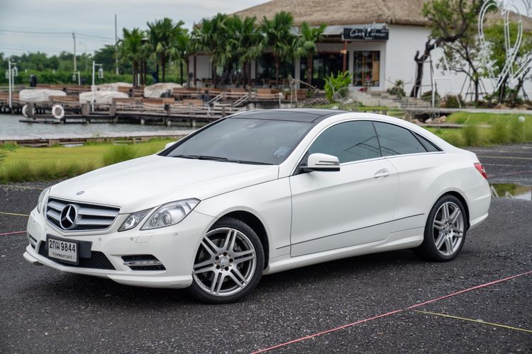 รถ Mercedes-Benz E-Class E200 CGI สี ขาว