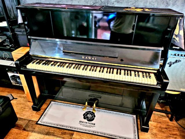 Kawai K20 Uplight Piano