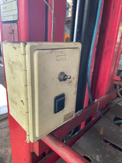 ลิฟท์ยกไฮดรอลิคไฟฟ้าแบต 1.5 ตัน ยกสูง 2 เมตร ใช้งานได้ รูปที่ 3