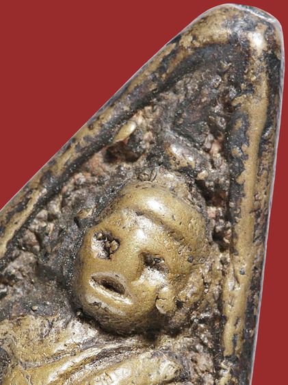 ให้เช่าพระบ้าน เหรียญหล่อหลวงพ่อเพชร วัดท่าหลวง จ.พิจิตร พิมพ์มือแป นิยม เนื้อเก่าจัด