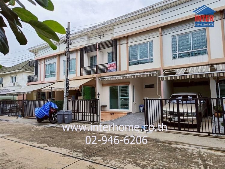 ทาวน์เฮ้าส์ 2 ชั้น 18 ตร.ว. หมู่บ้านพลีโน่ปิ่นเกล้า-ราชพฤกษ์ ใกล้เซ็นทรัล เวสต์วิลล์ ซอย5 ถนนราชพฤกษ์ บางกรวย นนทบุรี