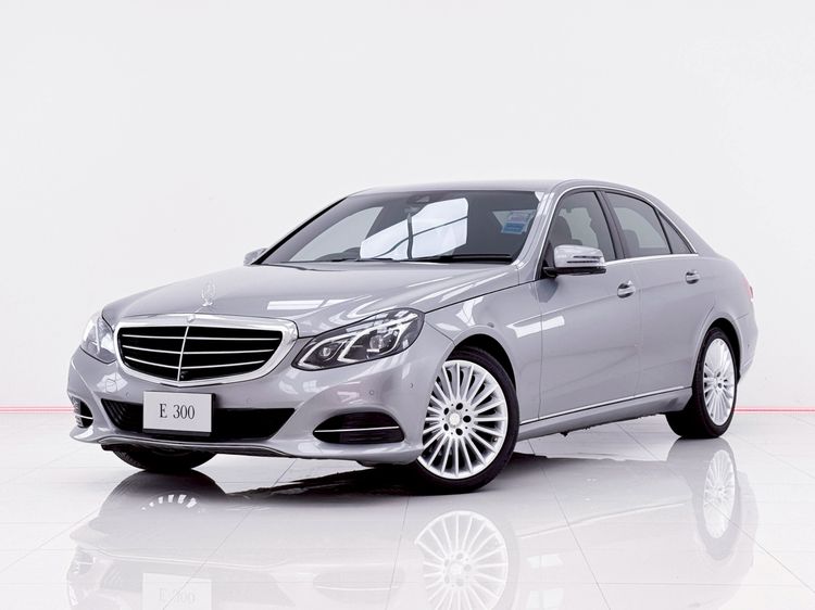 รถ Mercedes-Benz E-Class E300 สี เทา