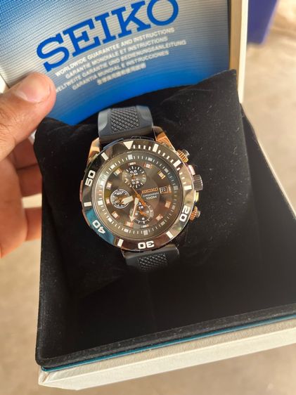 Seiko Chronograph 100M สายยางเรซิ่น รูปที่ 13