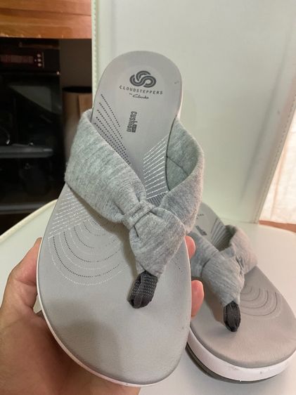 รองเท้าแตะหูหนีบ Clarks รูปที่ 12