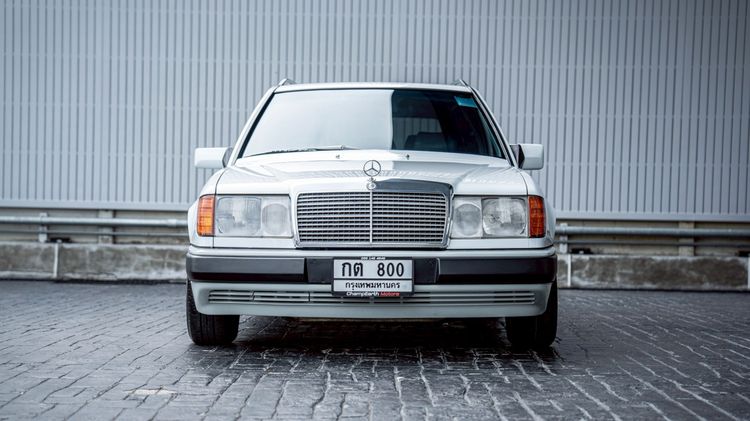 Mercedes-Benz E-Class 1996 E230 Sedan เบนซิน ไม่ติดแก๊ส เกียร์อัตโนมัติ ขาว รูปที่ 2