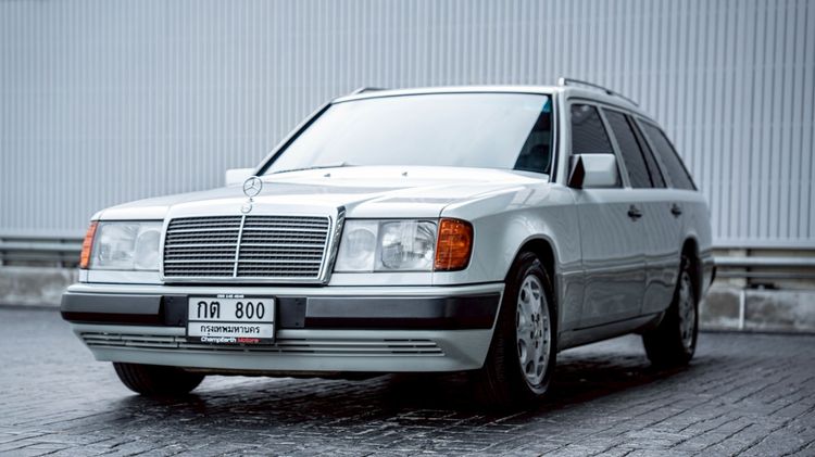 Mercedes-Benz E-Class 1996 E230 Sedan เบนซิน ไม่ติดแก๊ส เกียร์อัตโนมัติ ขาว รูปที่ 3