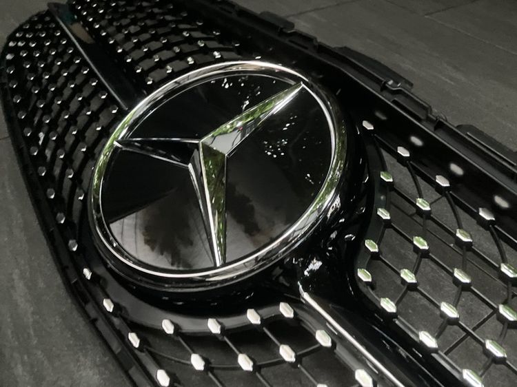 กระจังหน้า Benz W205 Diamond AMG ใส่ C Class Coupe และ Sedan รถรุ่นเรด้า MinorChange ปี 2018 2019 2020 2021 รูปที่ 10