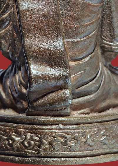 พระกริ่งรูปเหมือนหลวงปู่ดุลย์ อตุโล วัดบูรพาราม ก้นช้างชูดอกบัว 3 ดอก เนื้อนวะโลหะ รูปที่ 17